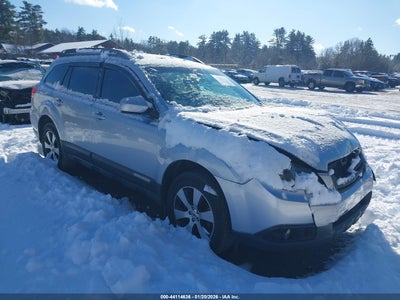 SUBARU OUTBACK 2012