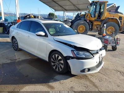 VOLKSWAGEN JETTA HYBRID 2013
