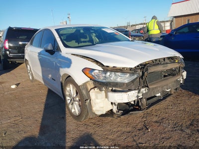 FORD FUSION HYBRID 2019