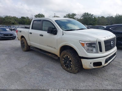 NISSAN TITAN 2018