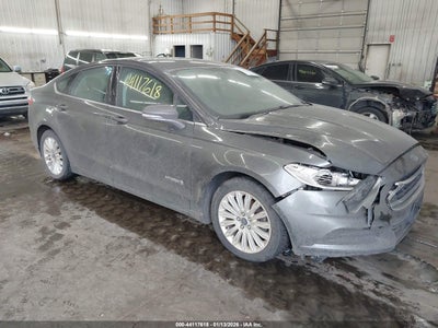 FORD FUSION HYBRID 2016