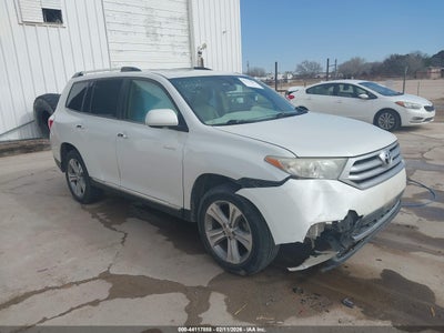 TOYOTA HIGHLANDER 2013