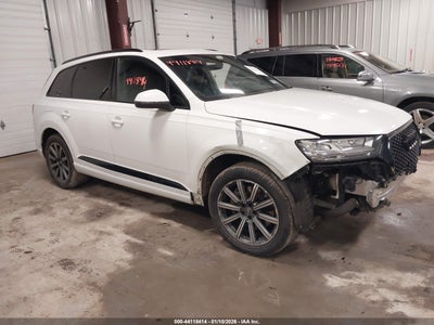 AUDI Q7 2017