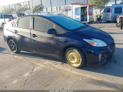 TOYOTA PRIUS 2014