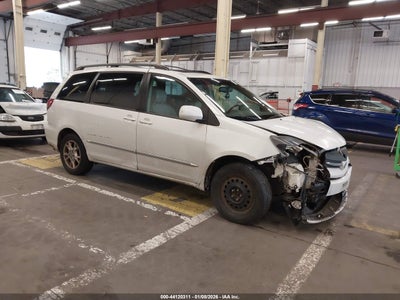 TOYOTA SIENNA 2005