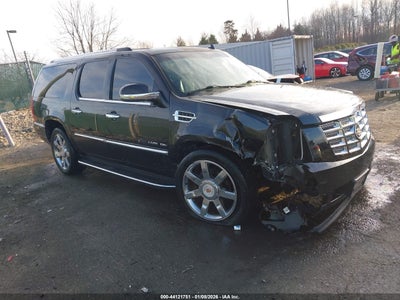 CADILLAC ESCALADE ESV 2014
