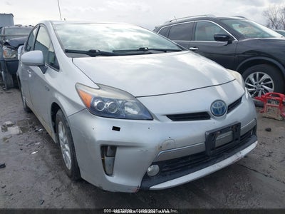 TOYOTA PRIUS PLUG-IN 2012