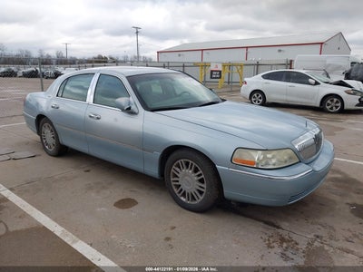 LINCOLN TOWN CAR 2006