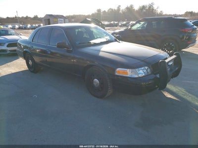 FORD CROWN VICTORIA 2010