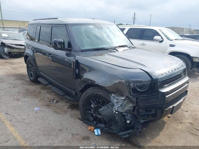 LAND ROVER DEFENDER 2026