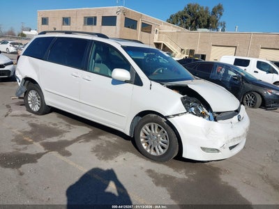TOYOTA SIENNA 2008