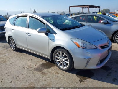 TOYOTA PRIUS V 2012