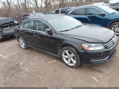 VOLKSWAGEN PASSAT 2012
