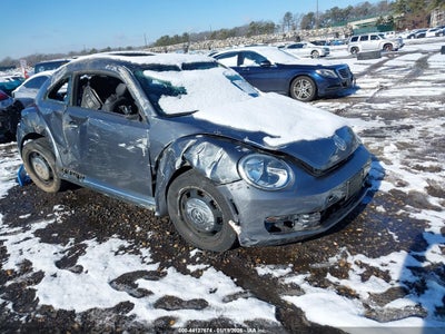VOLKSWAGEN BEETLE 2014