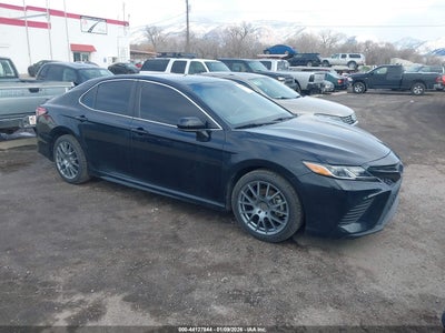 TOYOTA CAMRY 2018