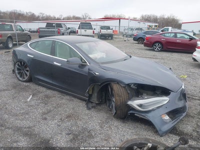 TESLA MODEL S 2018