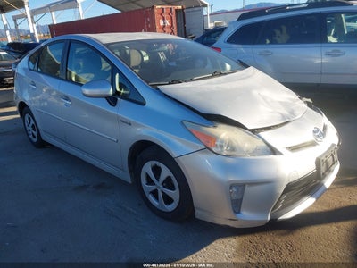 TOYOTA PRIUS 2014