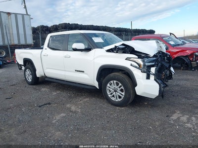 TOYOTA TUNDRA 2025