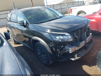 NISSAN PATHFINDER 2024