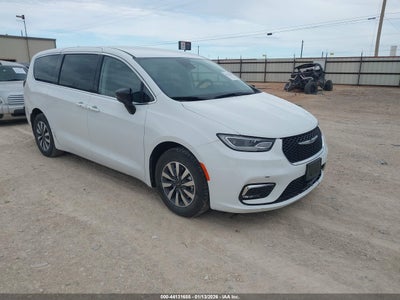 CHRYSLER PACIFICA HYBRID 2024