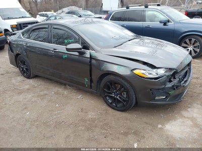 FORD FUSION 2019