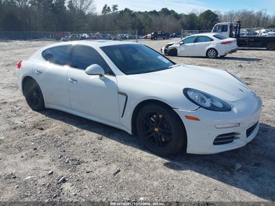PORSCHE PANAMERA 2016