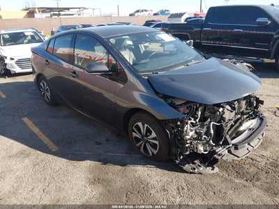 TOYOTA PRIUS PRIME 2017