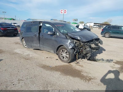 KIA SEDONA 2016
