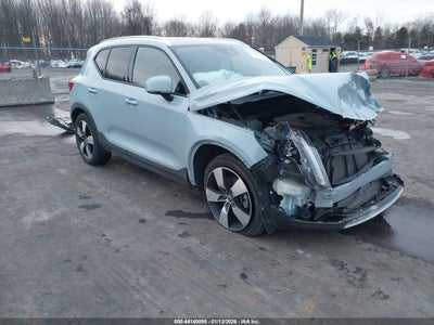 VOLVO XC40 2019