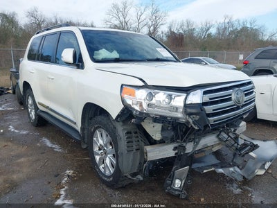 TOYOTA LAND CRUISER 2016