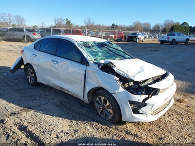 KIA RIO 2023
