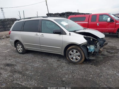 TOYOTA SIENNA 2004