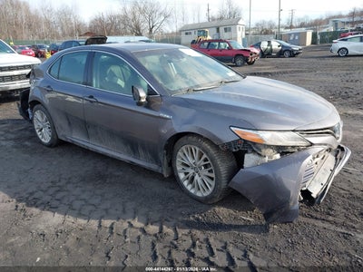 TOYOTA CAMRY HYBRID 2019