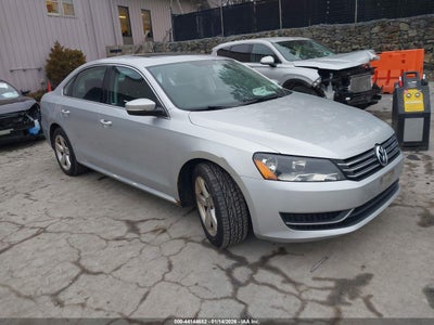 VOLKSWAGEN PASSAT 2013