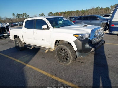 TOYOTA TACOMA 2017
