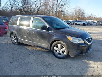 VOLKSWAGEN ROUTAN 2011