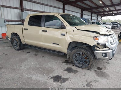 TOYOTA TUNDRA 2017