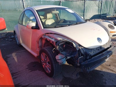 VOLKSWAGEN NEW BEETLE 2009