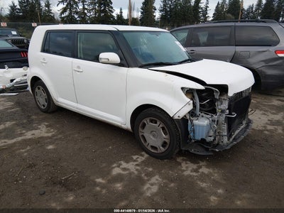 SCION XB 2013