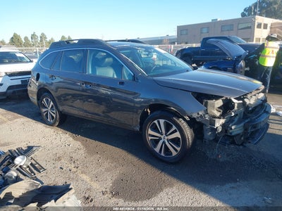 SUBARU OUTBACK 2019