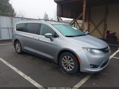 CHRYSLER PACIFICA 2018