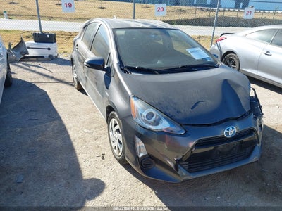 TOYOTA PRIUS C 2015