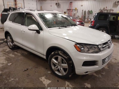 VOLKSWAGEN TOUAREG 2014