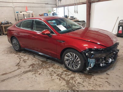 HYUNDAI SONATA HYBRID 2025