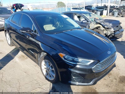 FORD FUSION HYBRID 2019
