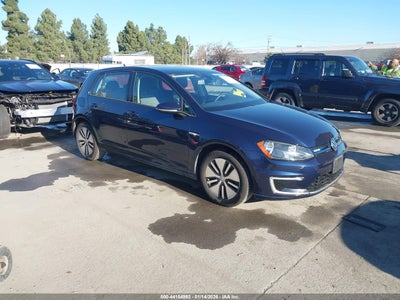 VOLKSWAGEN E-GOLF 2016