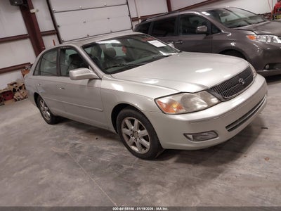 TOYOTA AVALON 2001