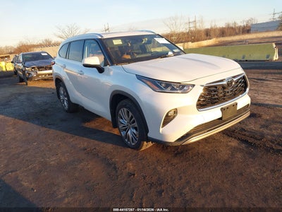 TOYOTA HIGHLANDER 2022