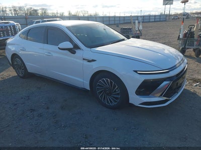 HYUNDAI SONATA HYBRID 2024
