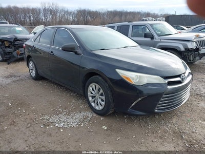 TOYOTA CAMRY 2015